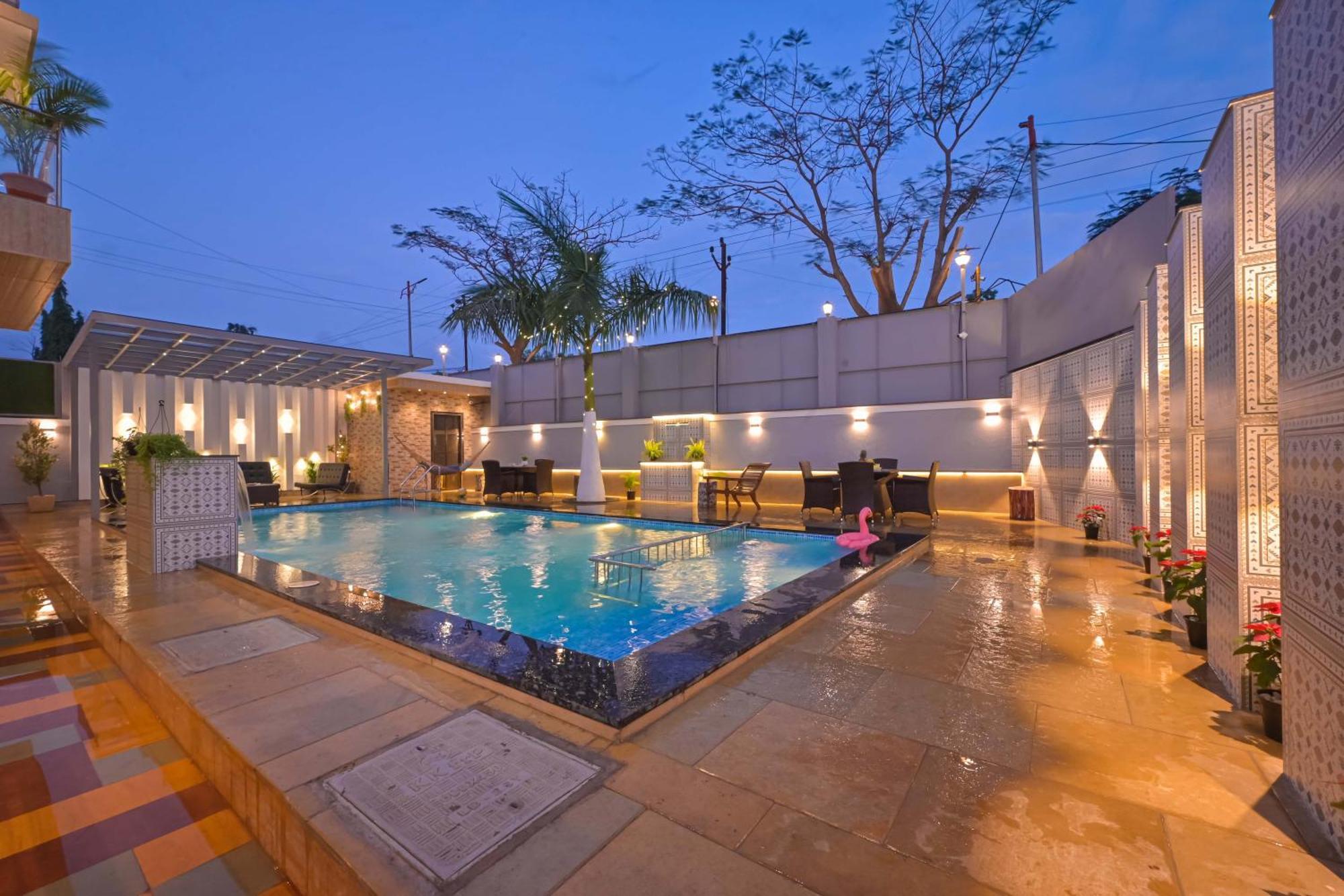 Azure Retreat Villa By Tropicana Stays Lonavala Exterior photo