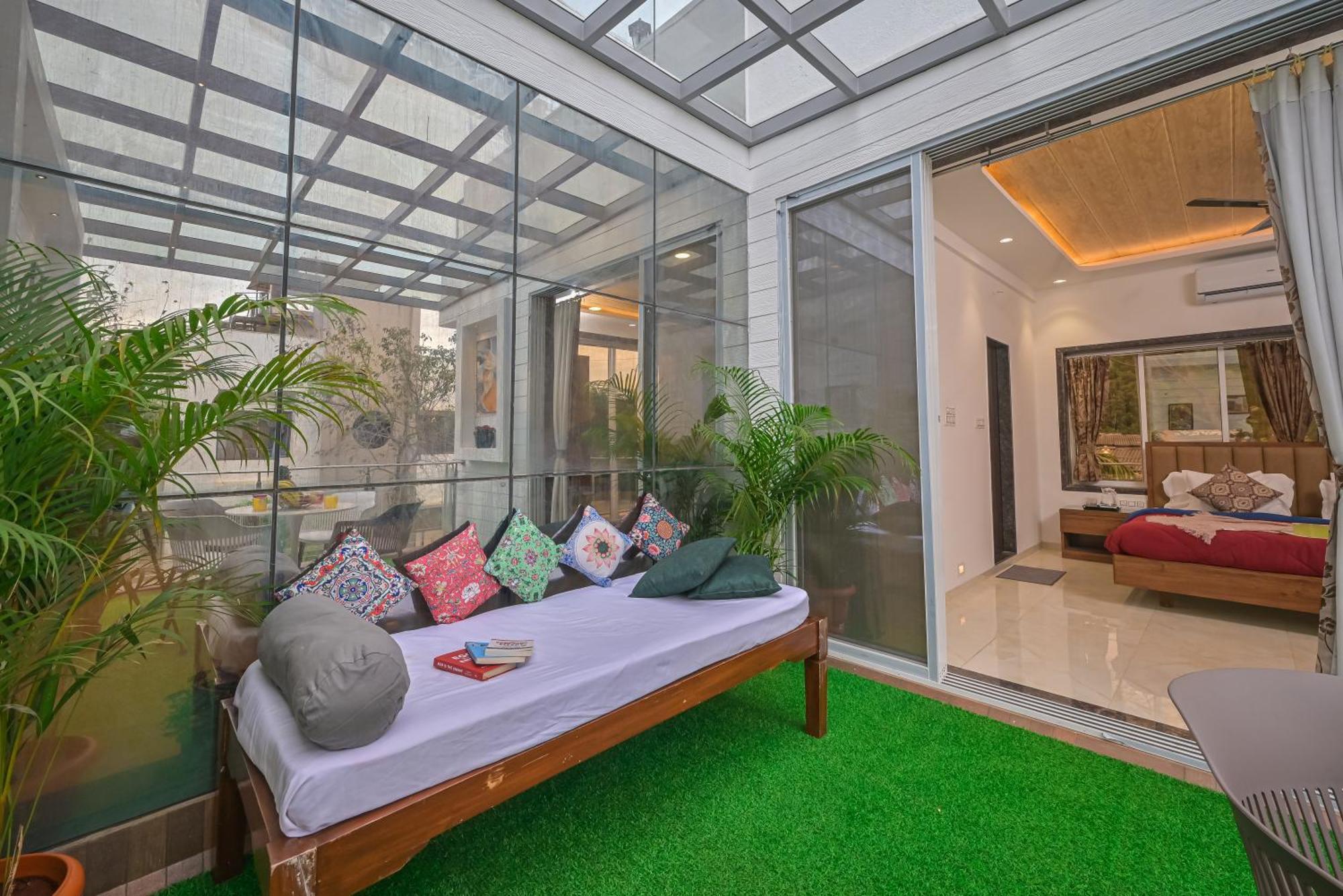 Azure Retreat Villa By Tropicana Stays Lonavala Exterior photo
